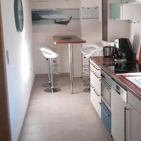 Haus Am Waldrand משדה