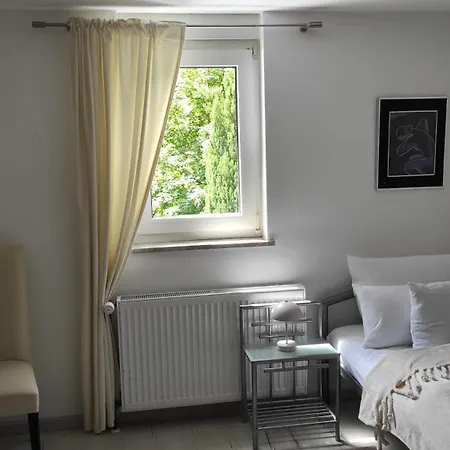 Haus Am Waldrand Апартаменты *