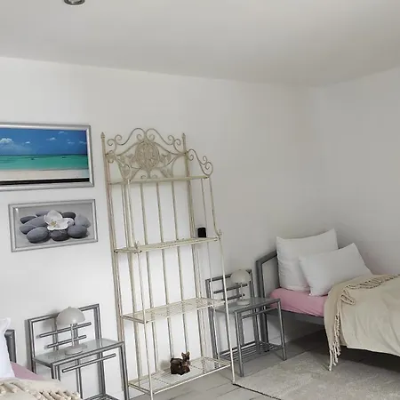 Апартаменты Haus Am Waldrand *